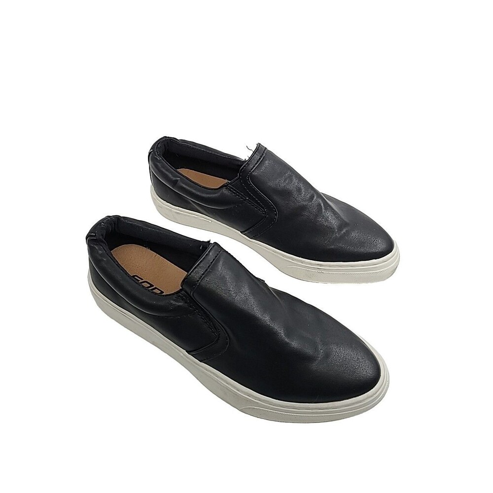 Soda Womens Pointed Toe Slip On Sneaker Shoe Black Faux Leather Size 5.5